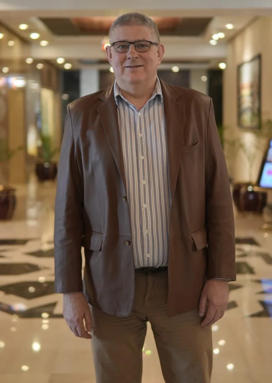 Lawrie Green, Chairman / Co-Director